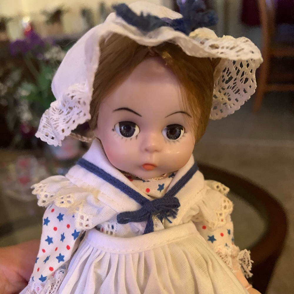 Madame Alexander Betsy Rose
